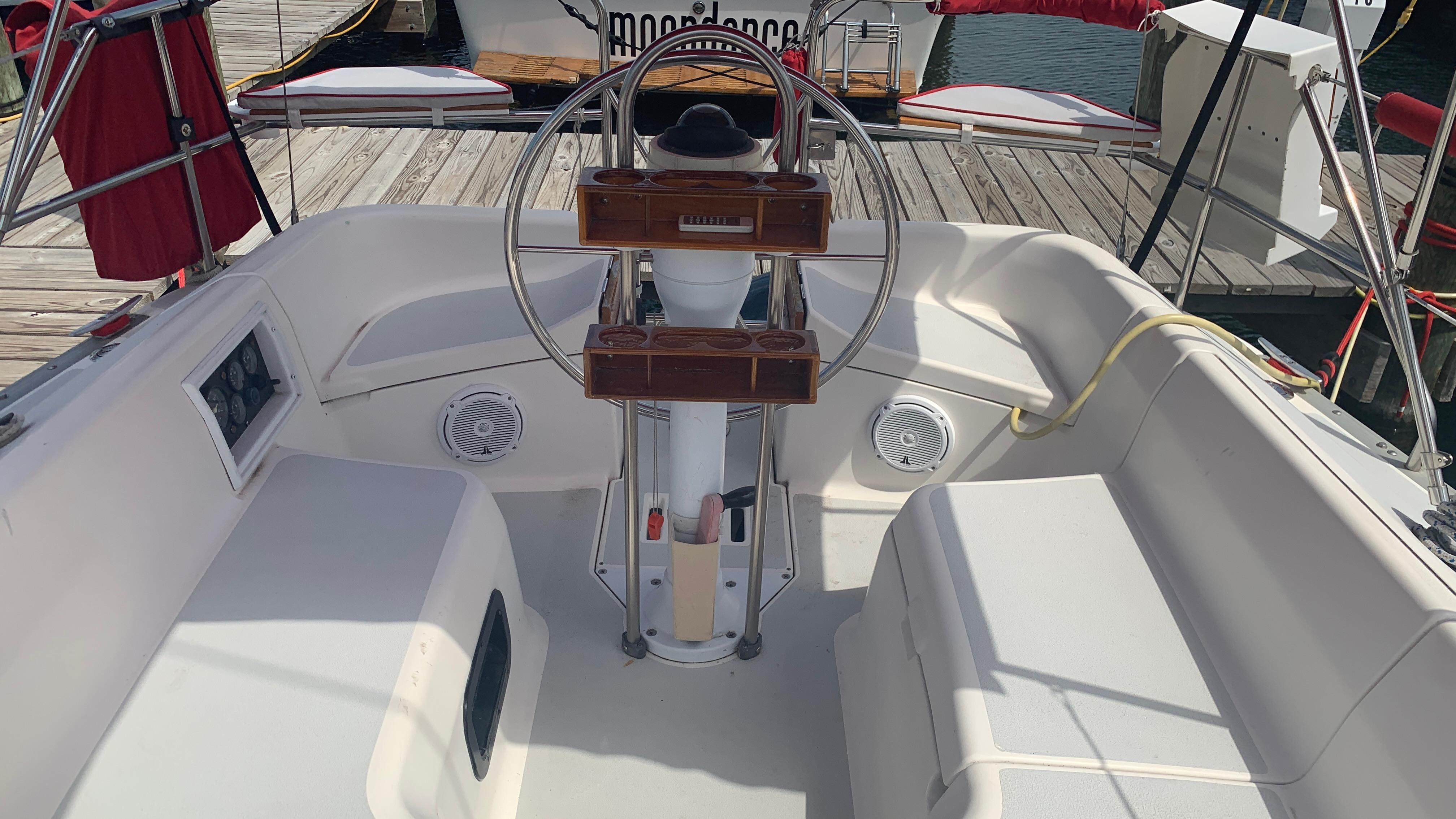 1991 Hunter 30 - 142