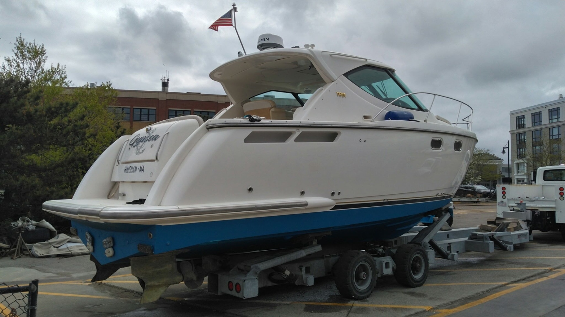 2009 Tiara Yachts 3500 Sovran - Image 3