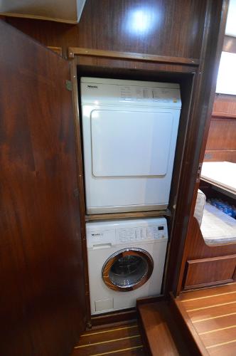 1980 Hatteras 53 Yacht Fisherman - 60
