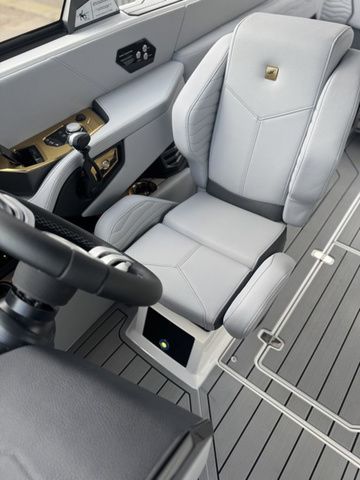 2025 Nautique Super Air Nautique G23 - 8