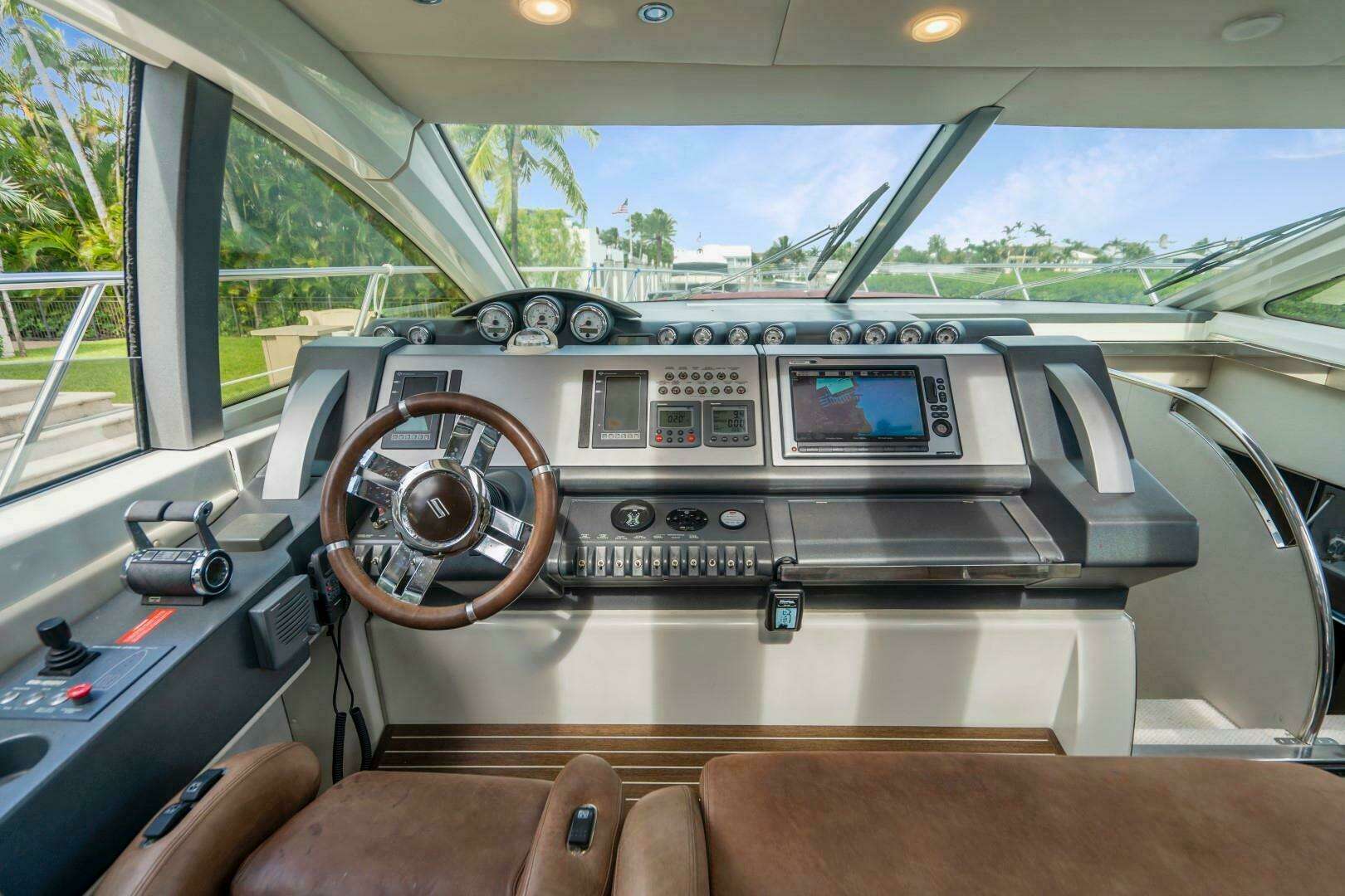 2007 Azimut 68S - Image 25