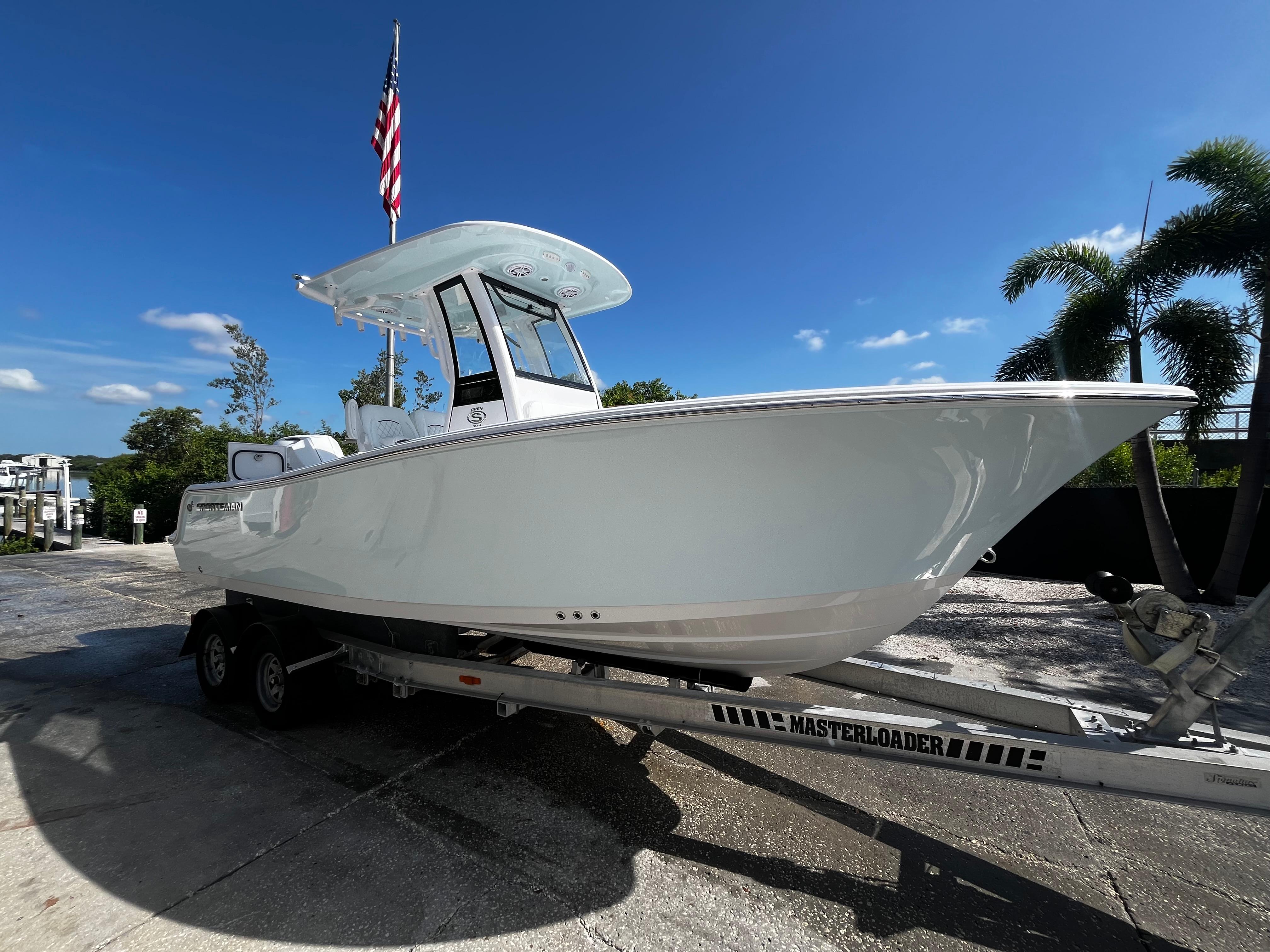 2026 Sportsman Open 212 Center Console