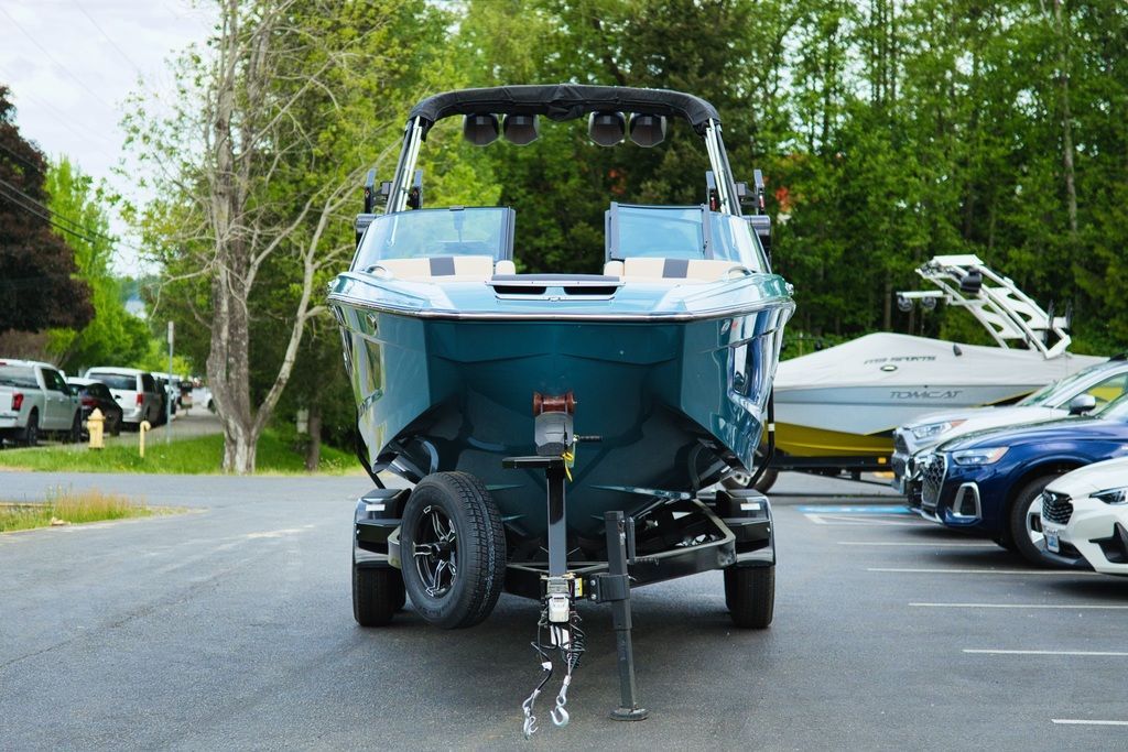 2025 MasterCraft X22 - 26
