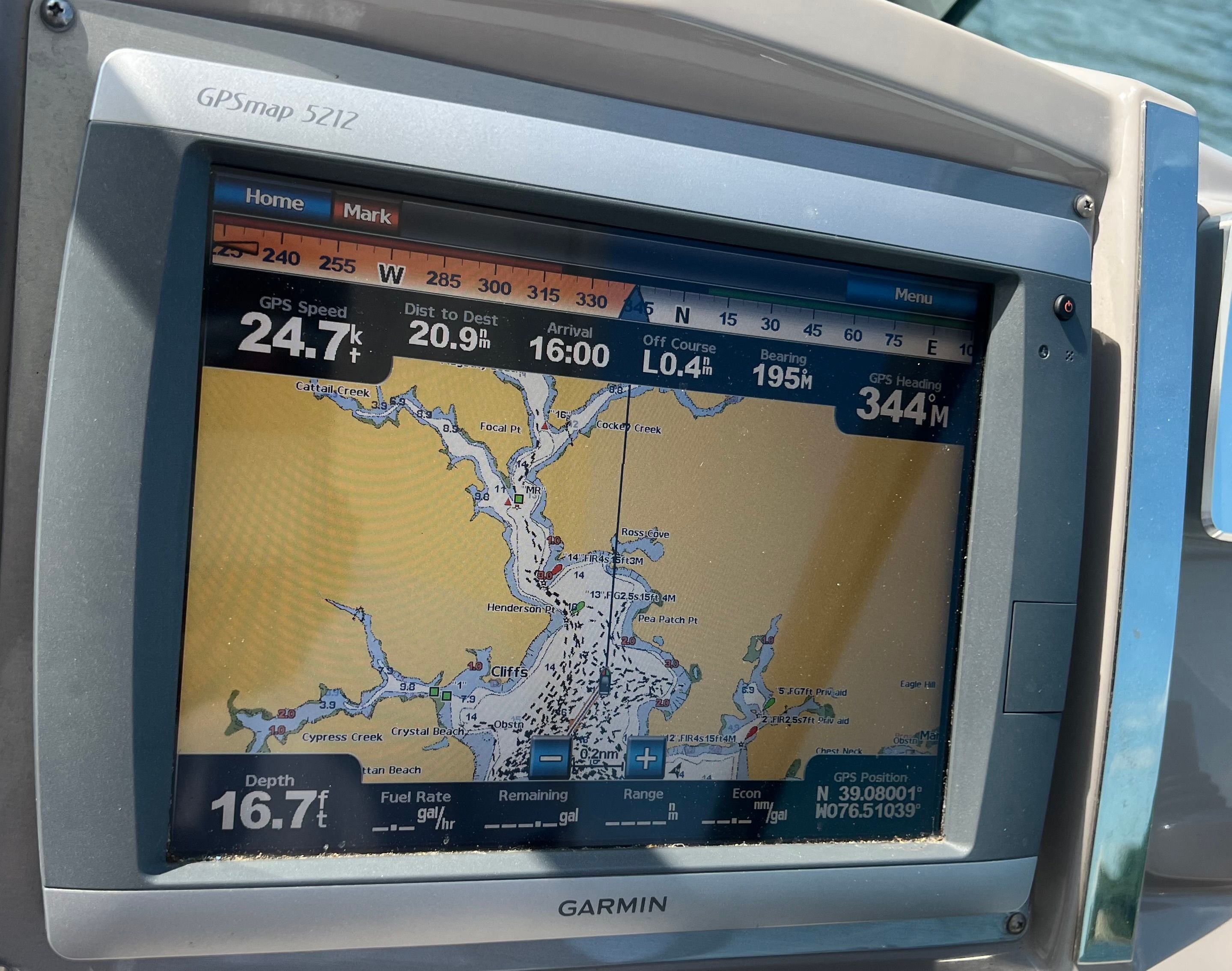 2013 Chaparral 330 Signature - 26