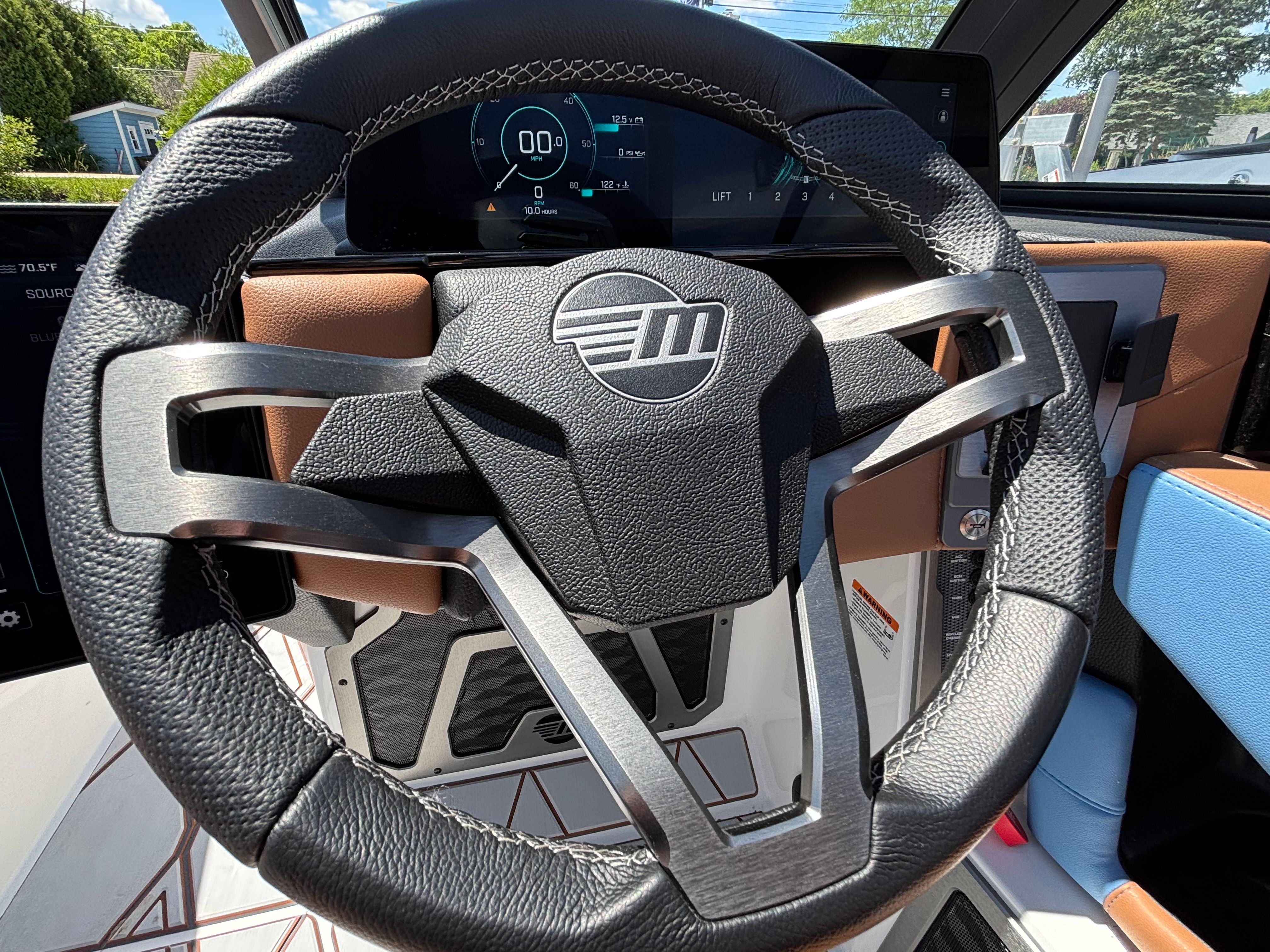 2026 Malibu M230 - 22