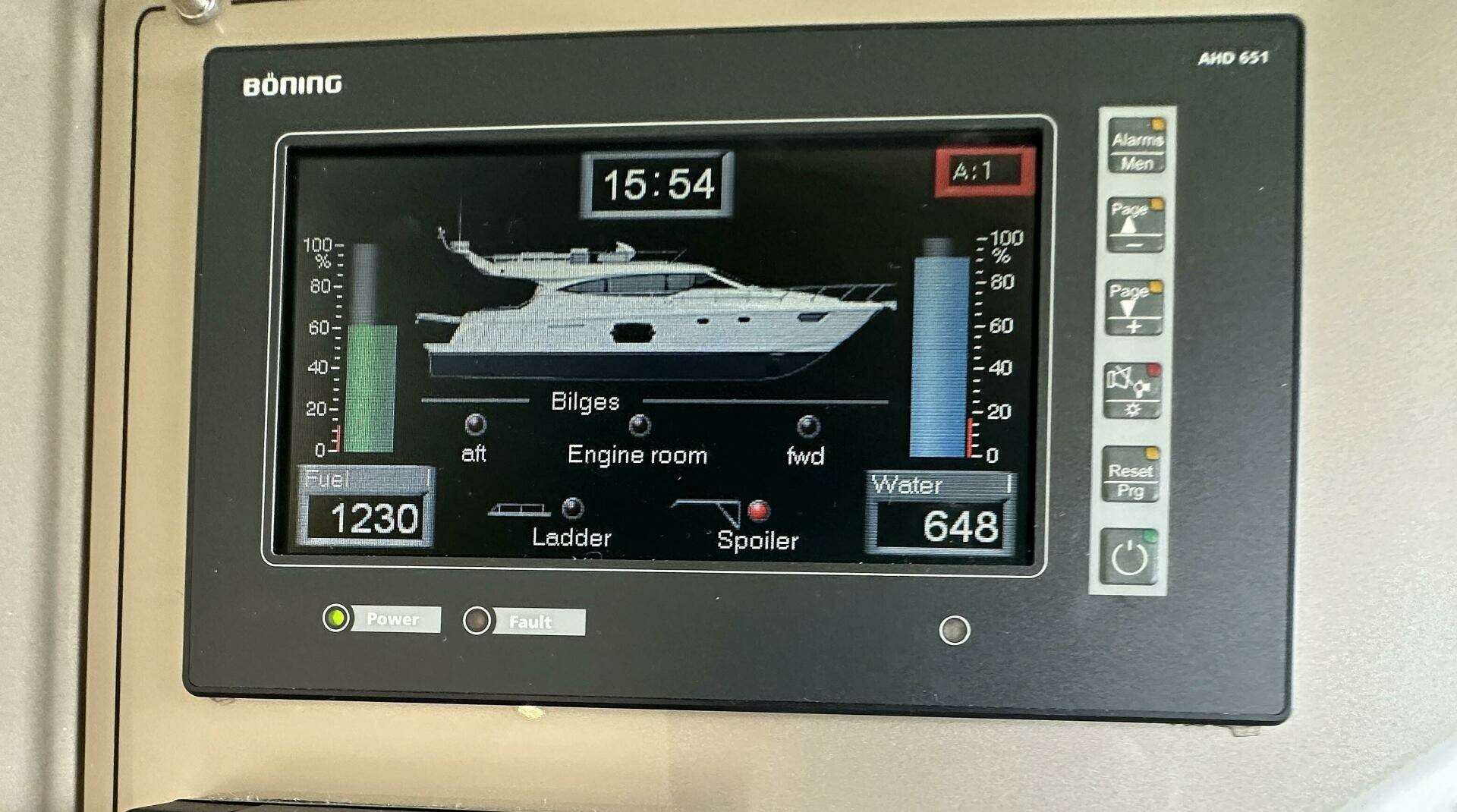 2014 Ferretti Yachts 530 - Image 23
