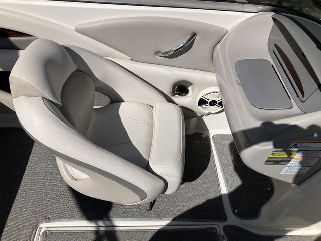 2008 Chaparral 204 - 13