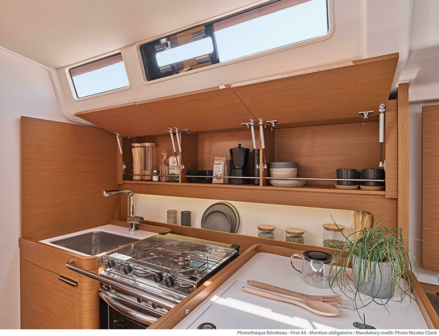 2025 Beneteau First 44 - Image 13