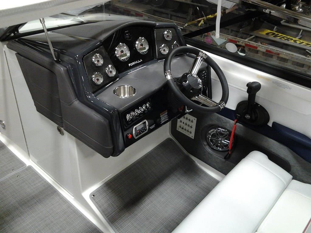 Interior view of a 2022 Cobalt R8 Outboard boat cockpit.