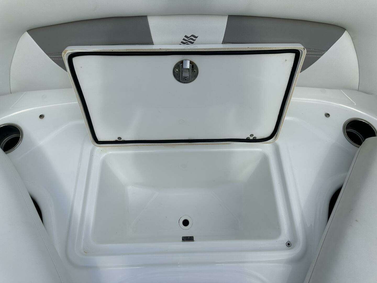 2020 Four Winns HD 240 OB - Image 23