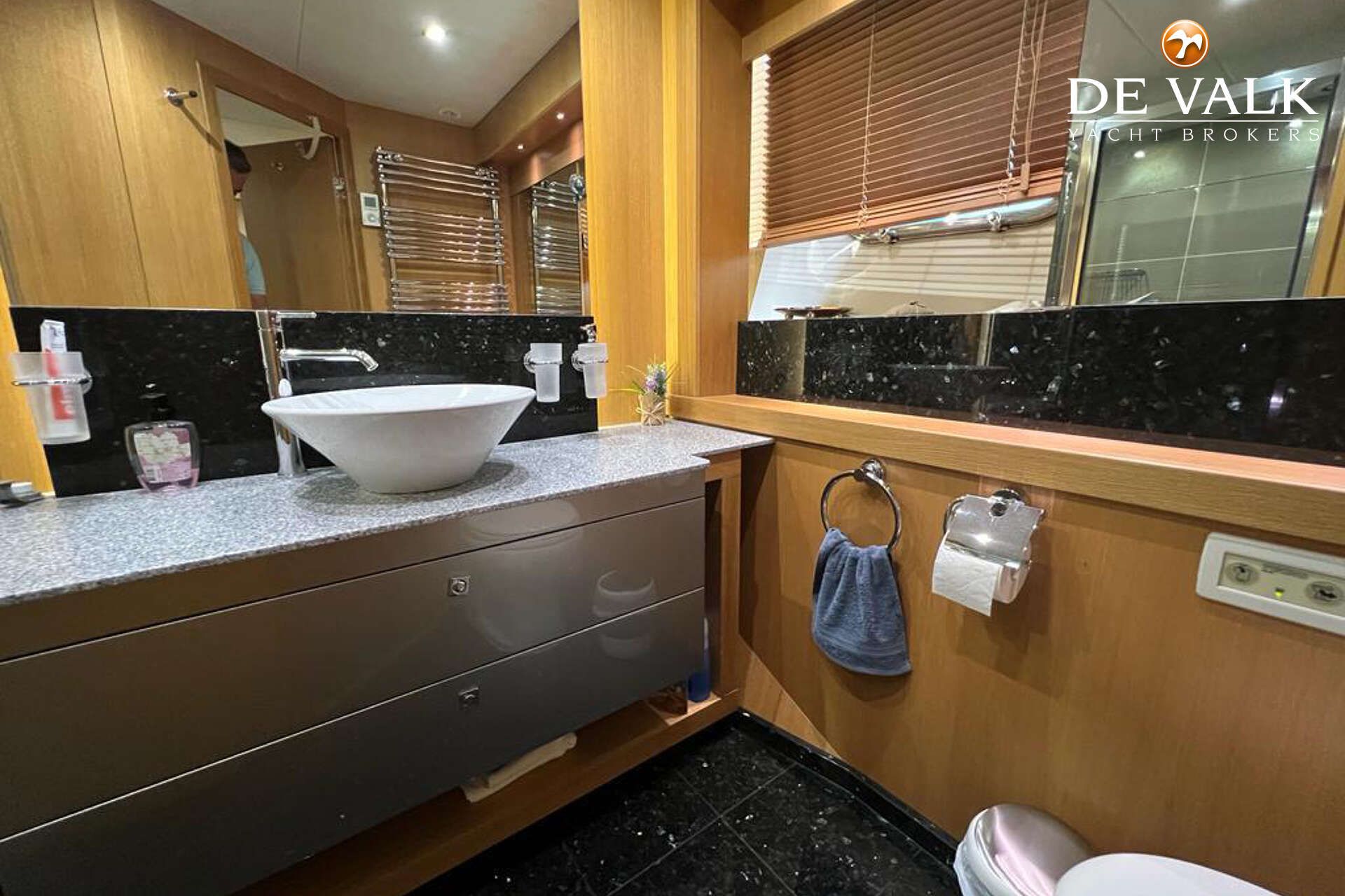 2013 Sunseeker 28 Metre Yacht - 9