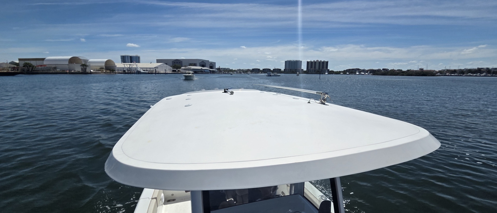 2021 Sea Hunt Escape 27 Center Console - Image 9