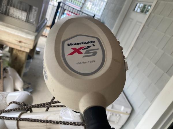 MotorGuide X5 trolling motor on 2011 Carolina Skiff 258 DLV boat.