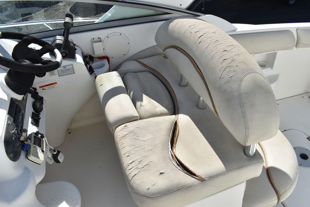 2005 Larson Cabrio 310 - 30