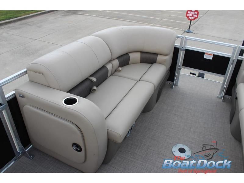 2025 Sportfish 22 DLX - 13