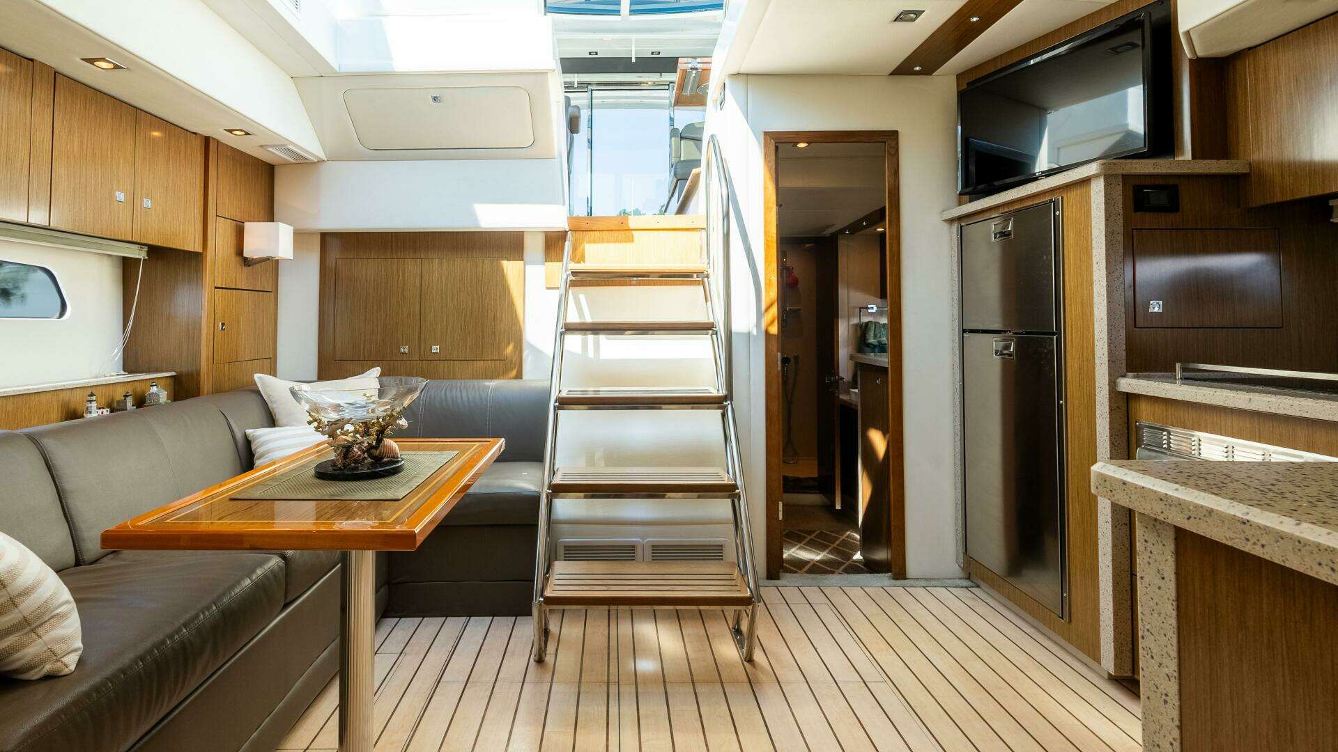 2013 Cruisers 48 Cantius - Image 35