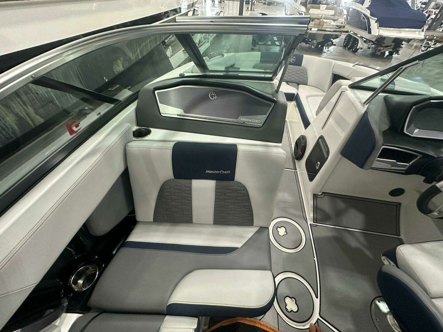 2019 Mastercraft X24 - Image 11