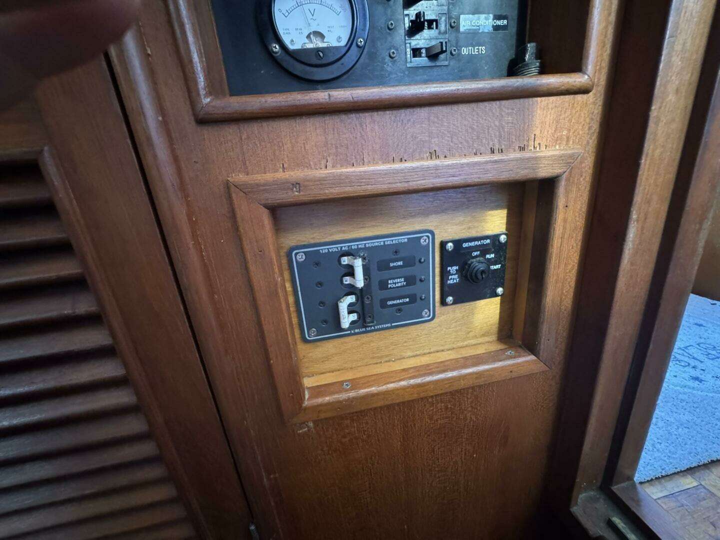 1986 Marine Trader 34 Double Cabin - Image 142