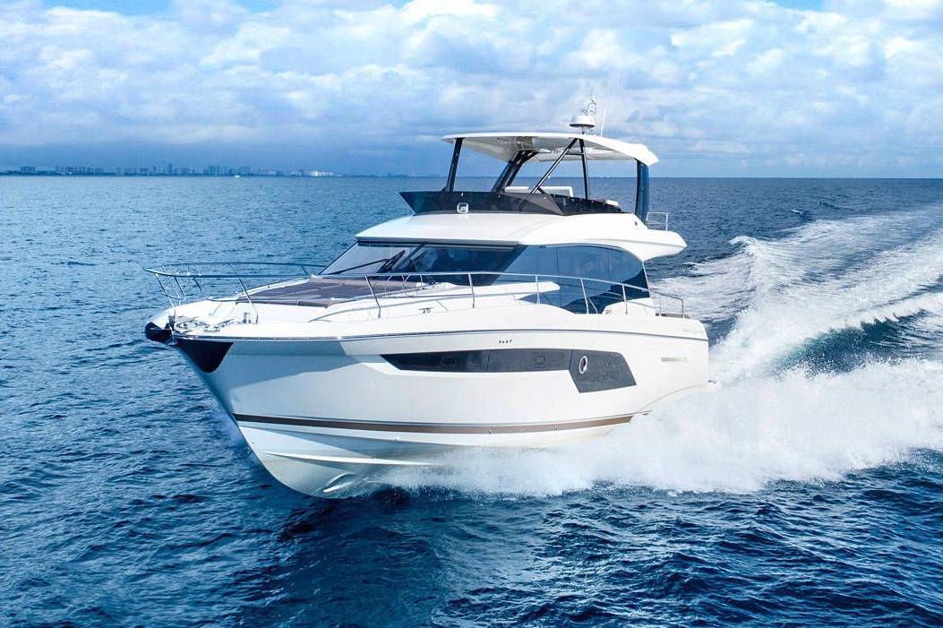 2023 Prestige 520