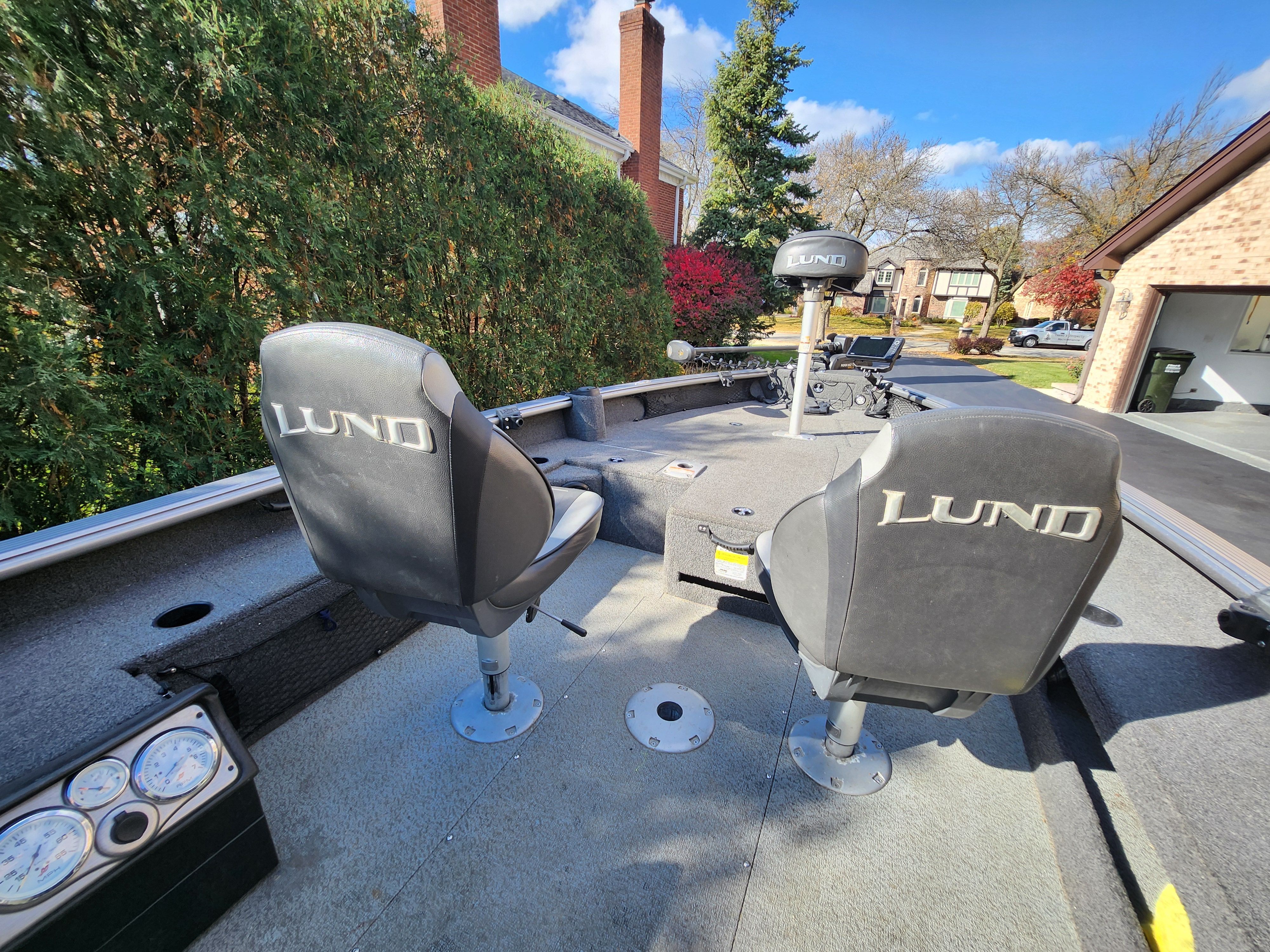 2019 Lund 1875 Pro Guide - 9