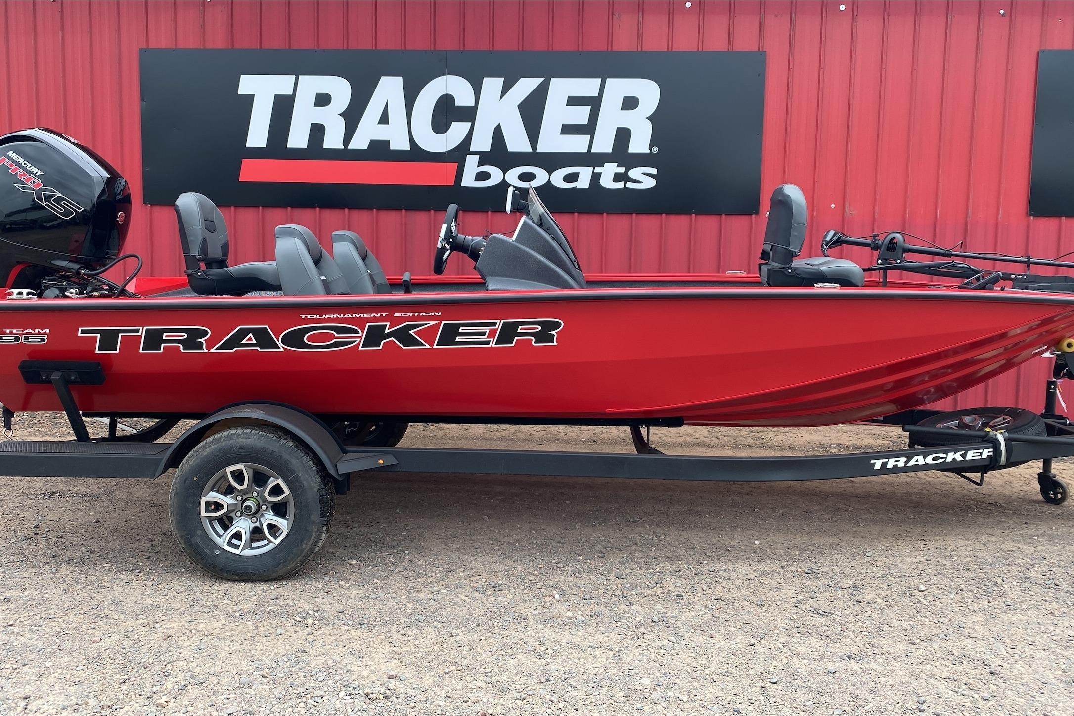 2026 Tracker Pro Team 195