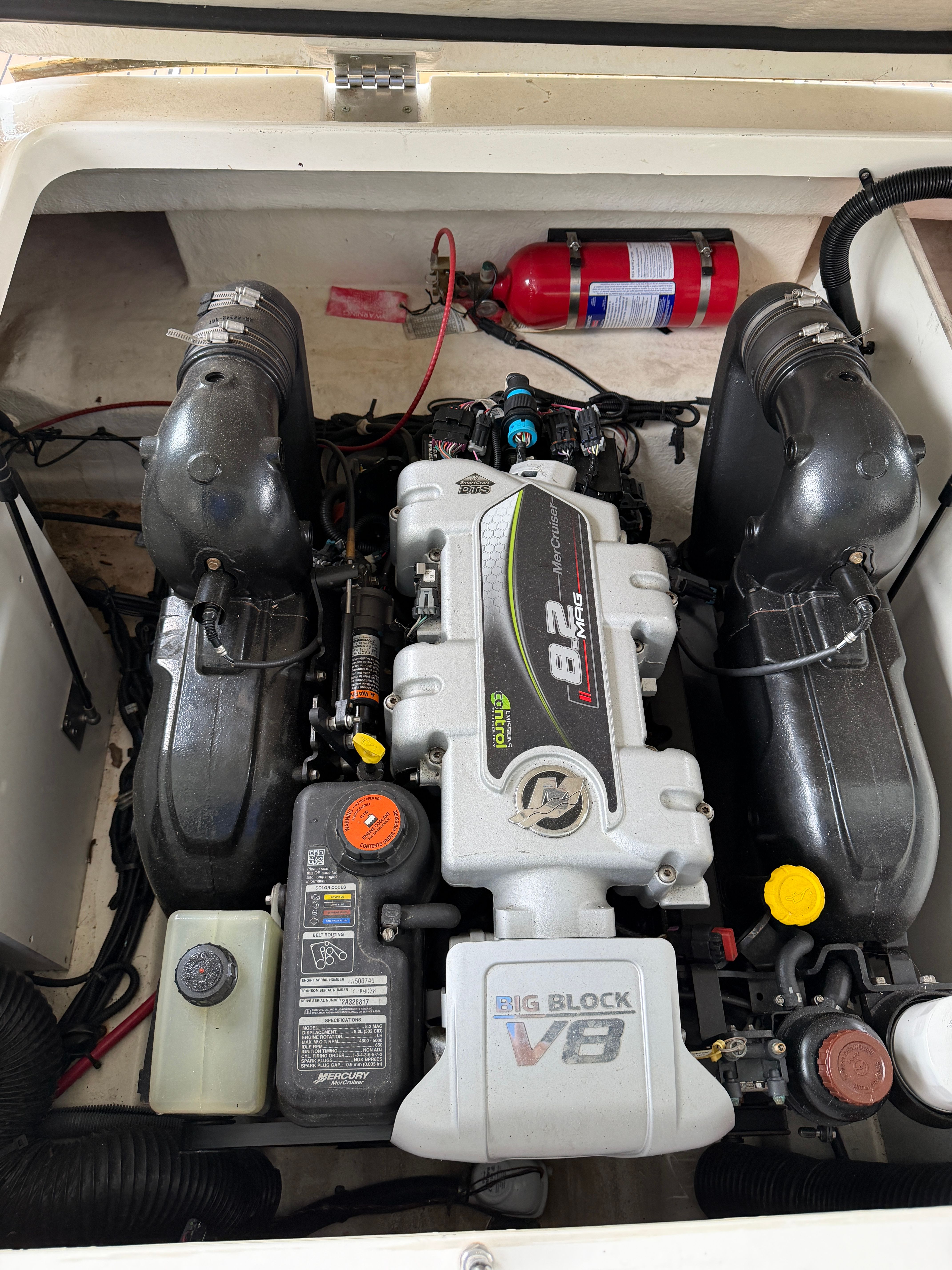 Engine compartment of a 2016 Sea Ray 290 Sundeck with V8 engine.