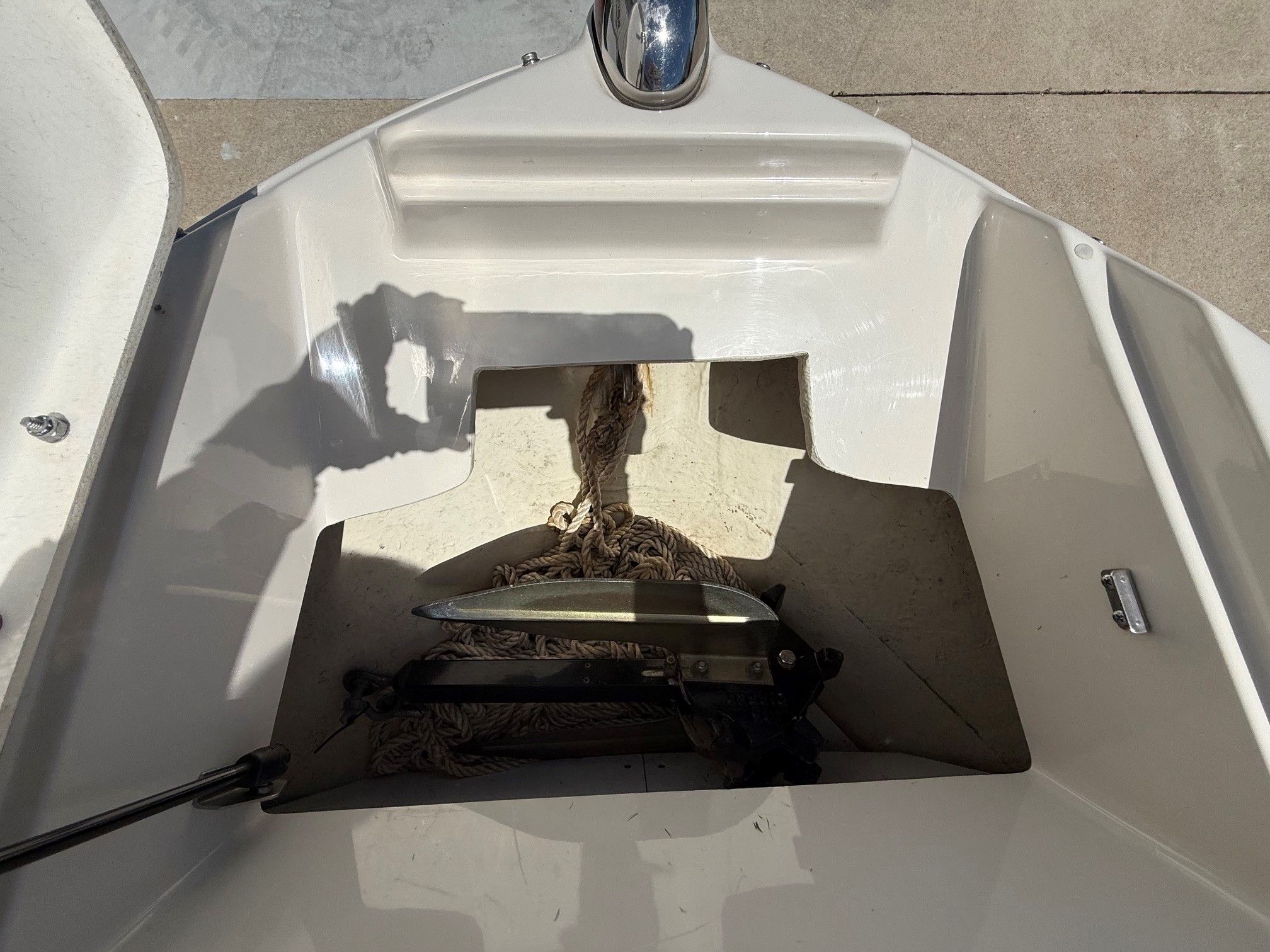 Anchor compartment of a 2007 Sea Ray 230 Select boat.