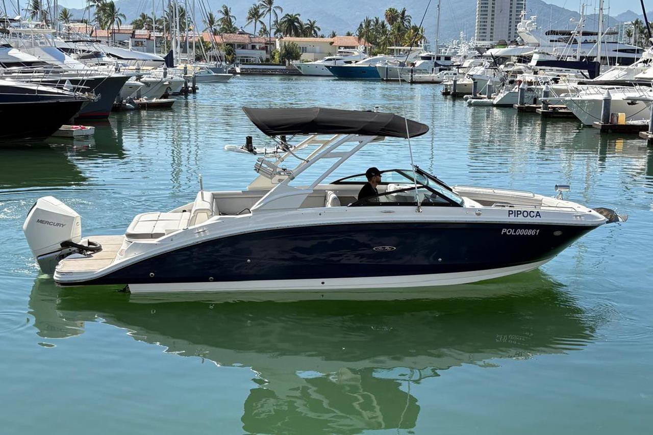 2022 Sea Ray SDX 270 Outboard