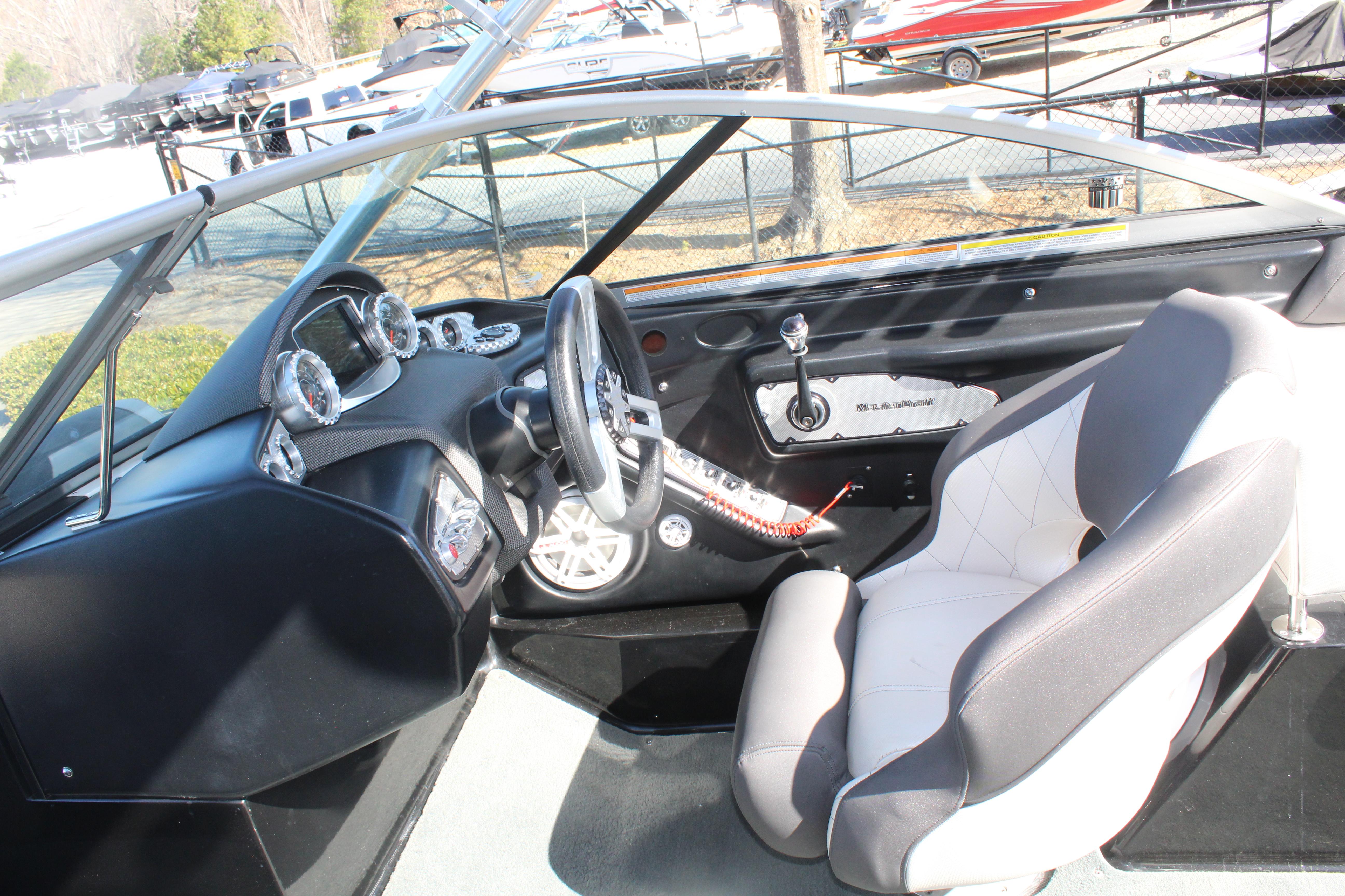 2011 MasterCraft X25 - 10