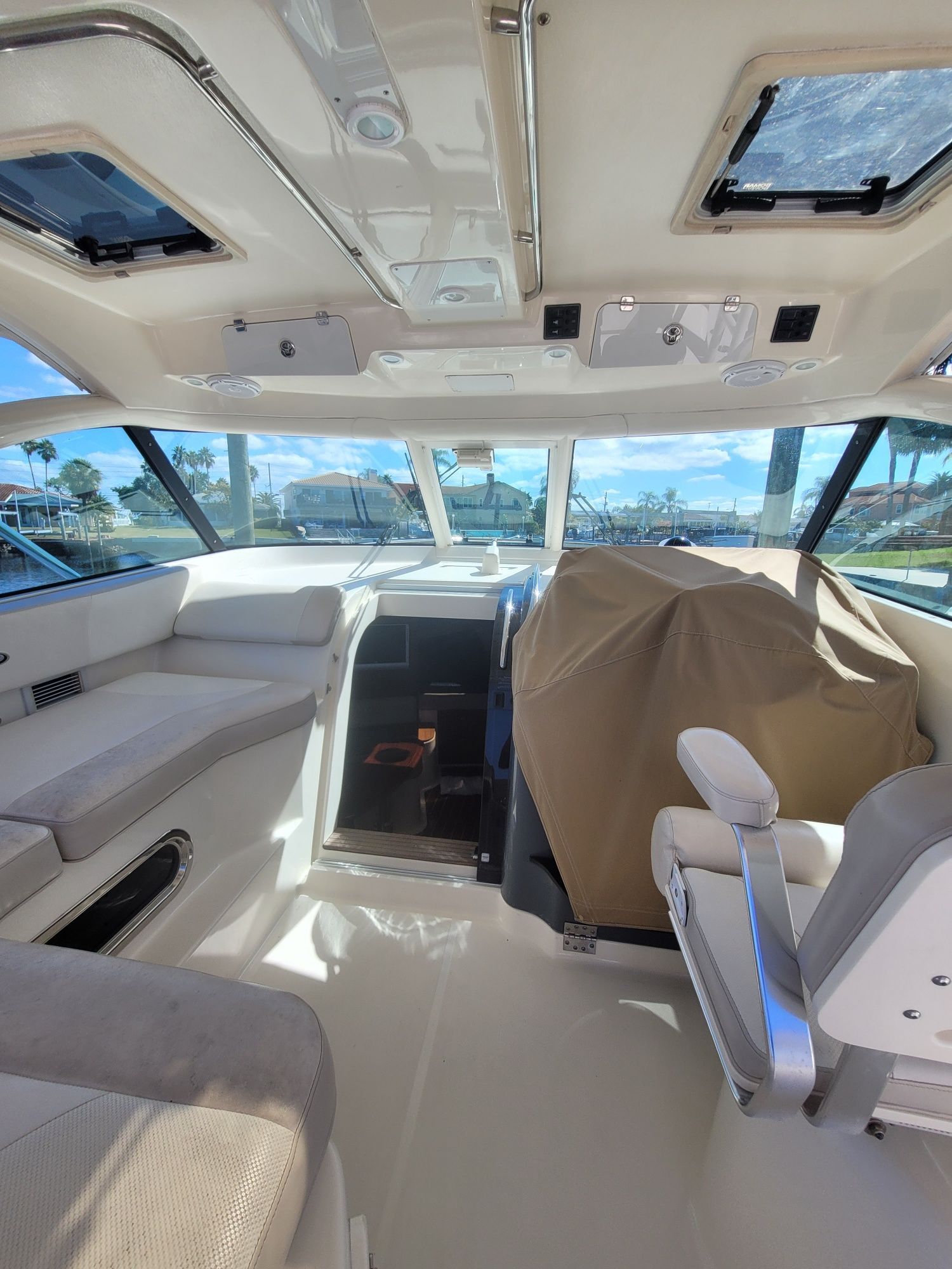2009 Pursuit OS 375 Offshore - 29