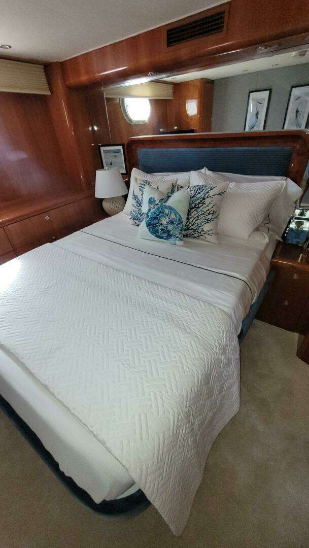 2000 Hatteras 75 Sport Deck - Image 14
