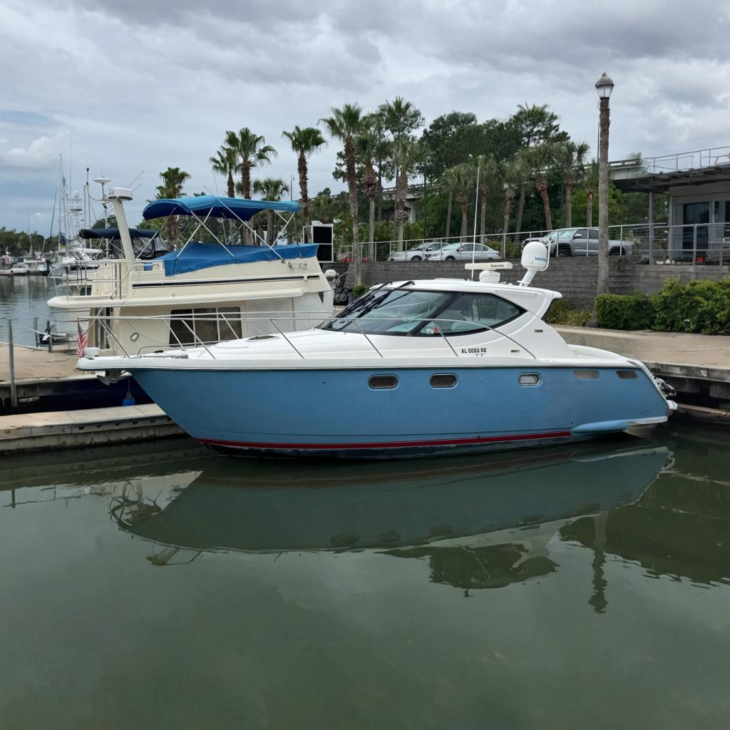 2008 Tiara Yachts 3500 Sovran