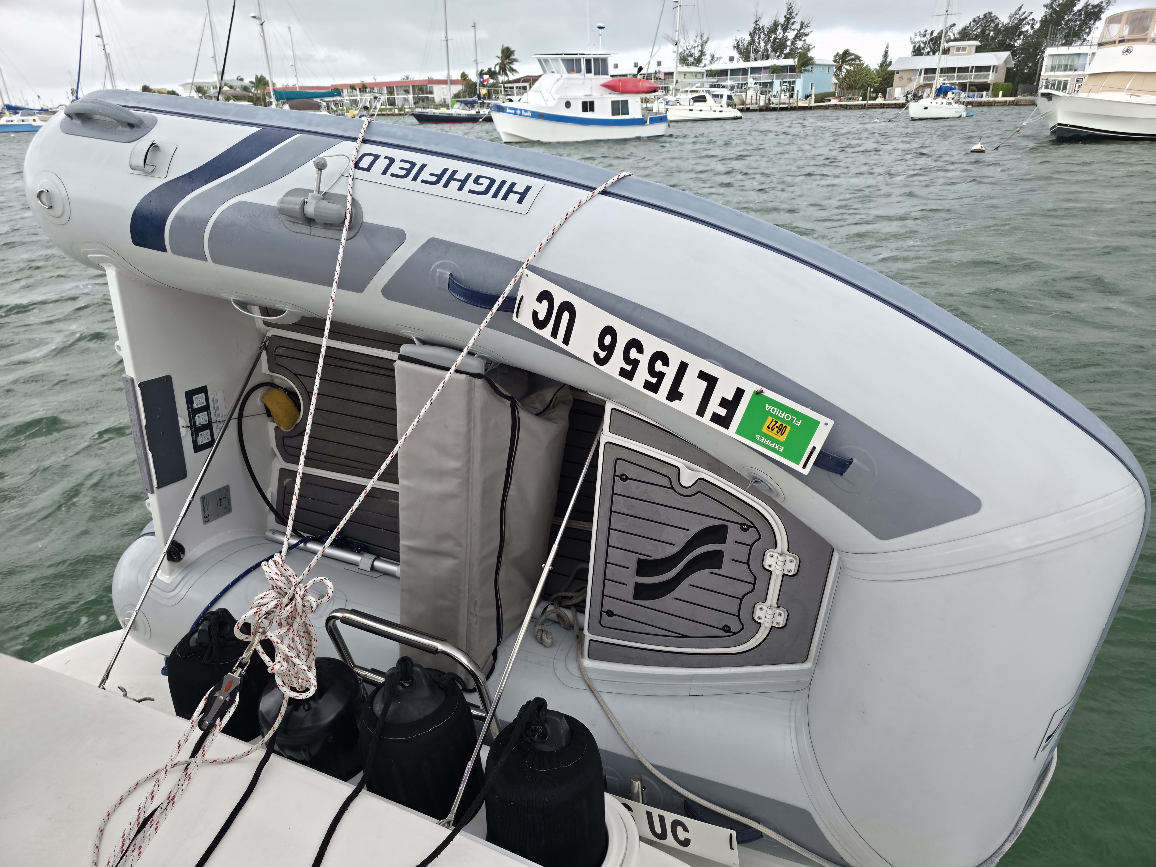 1998 Sea Ray 400 Express Cruiser - 10