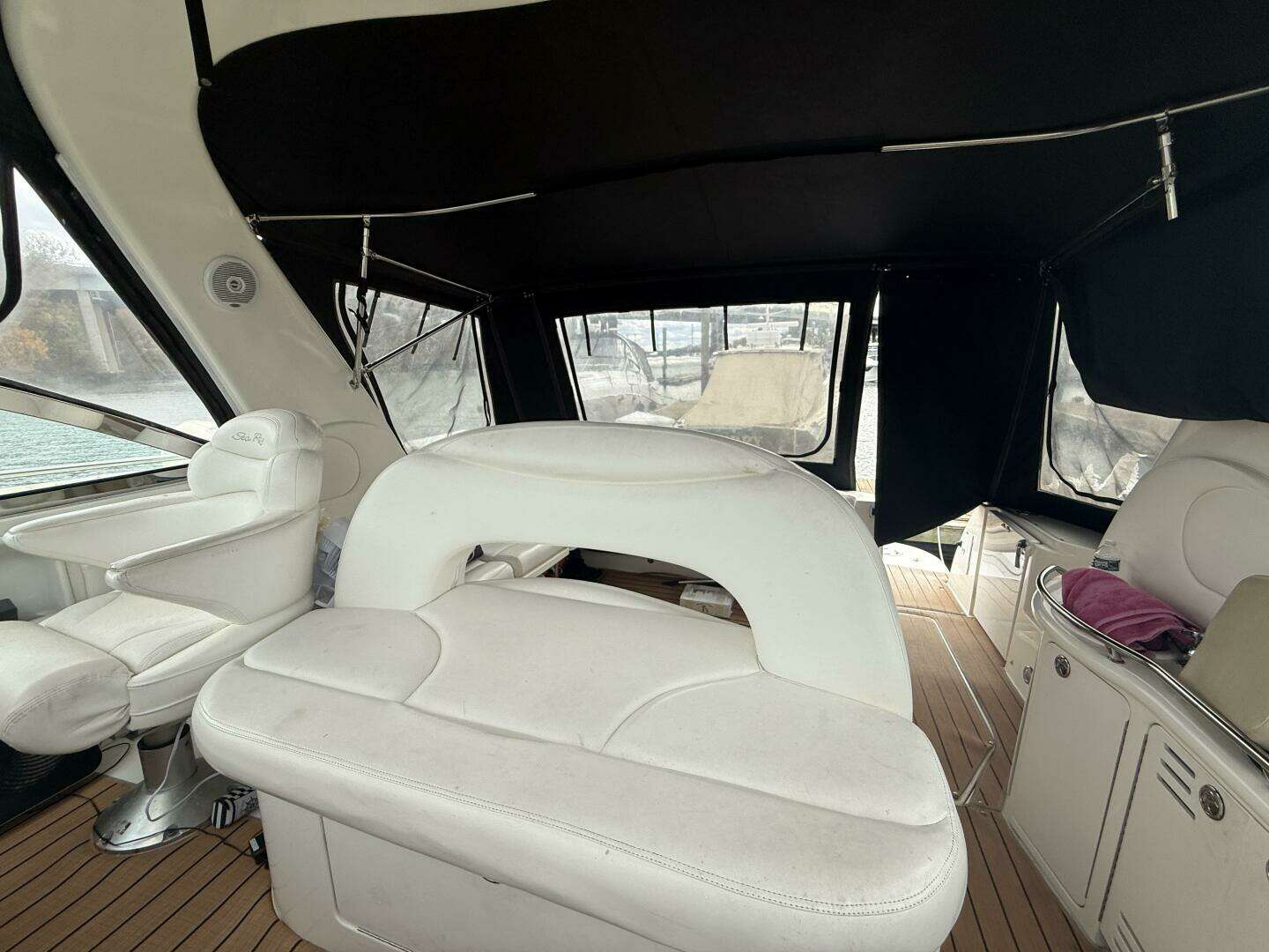 2001 Sea Ray 410 Sundancer - Image 6