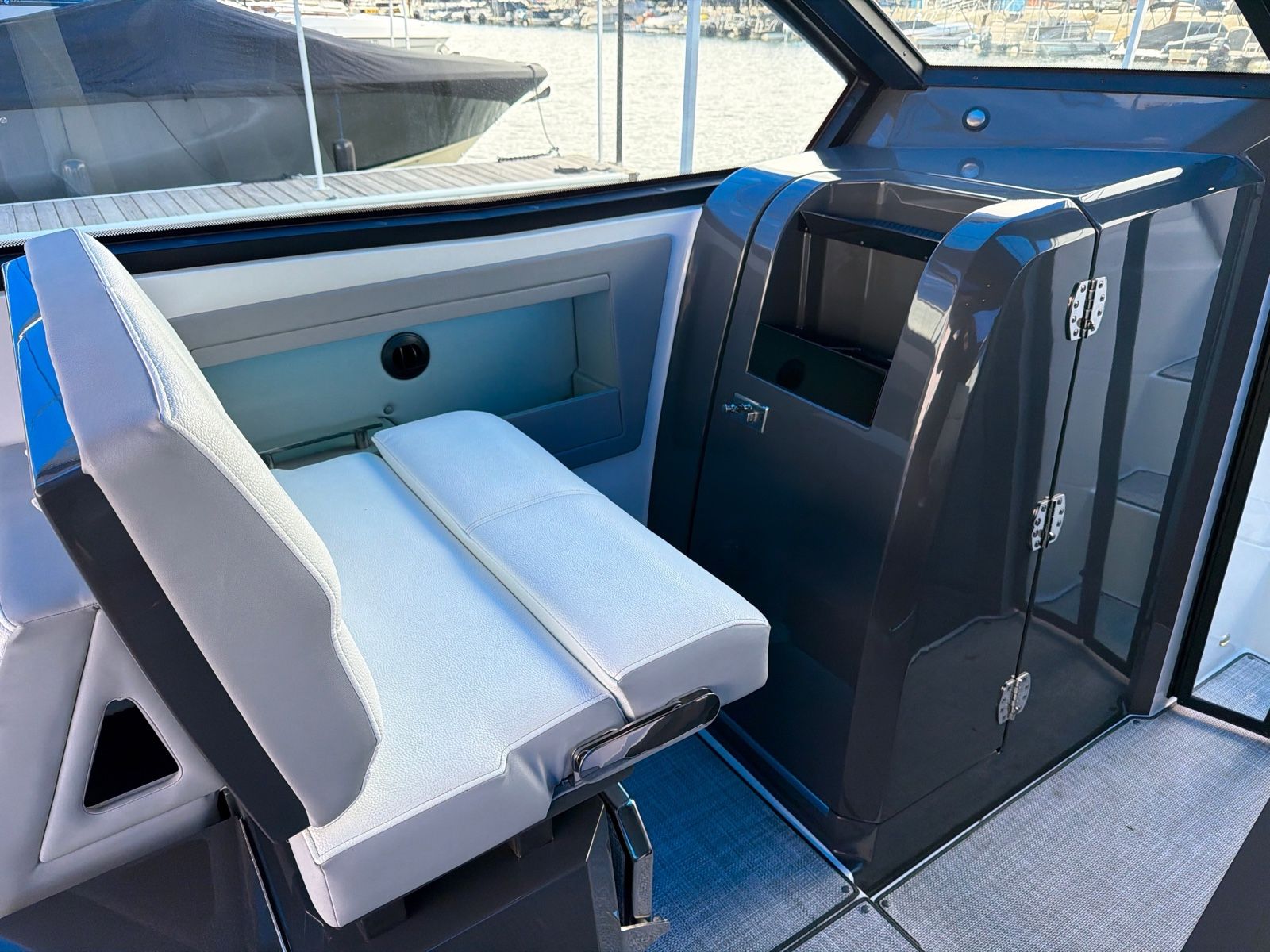 2020 Cobalt A36 - 15