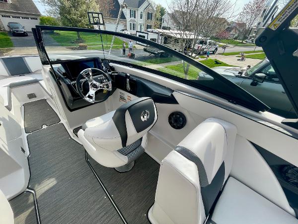 2019 Scarab 255 ID Wake Edition - 5