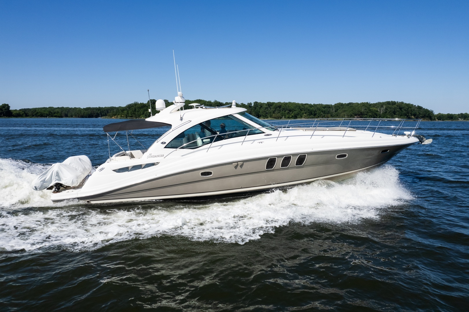 2005 Sea Ray 480 Motor Yacht - Image 4