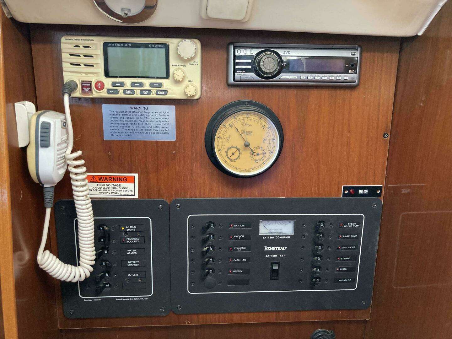2000 Beneteau Oceanis 311 - Image 18