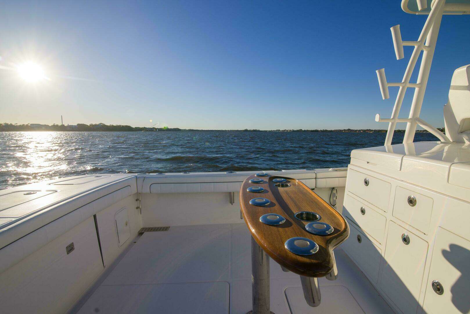 2016 Regulator 41 Center Console - Image 34