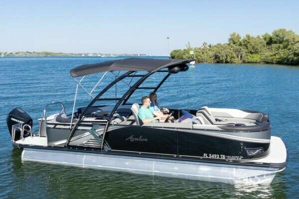 2021 Avalon LSZ Quad Lounger 24