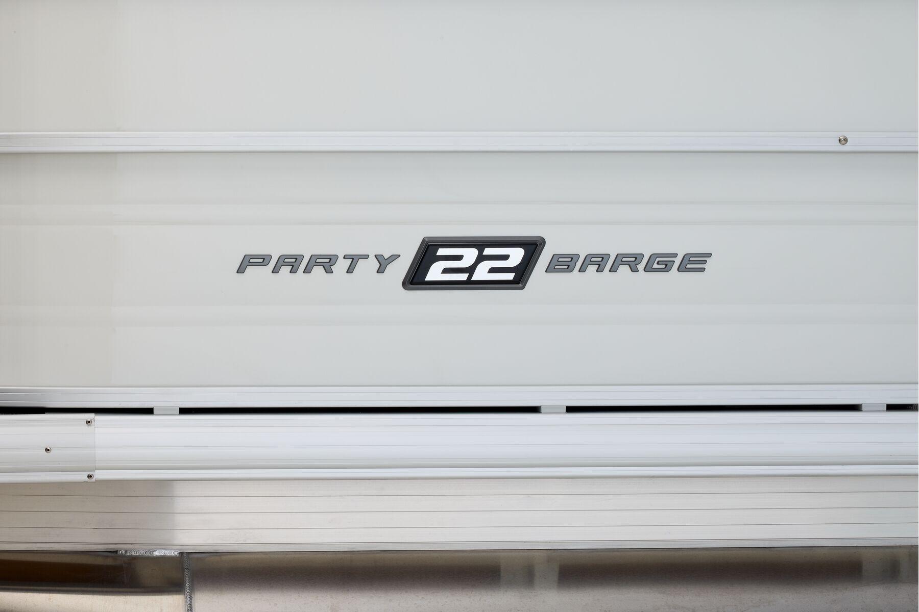 2026 Sun Tracker Party Barge 22 XP3 - 85
