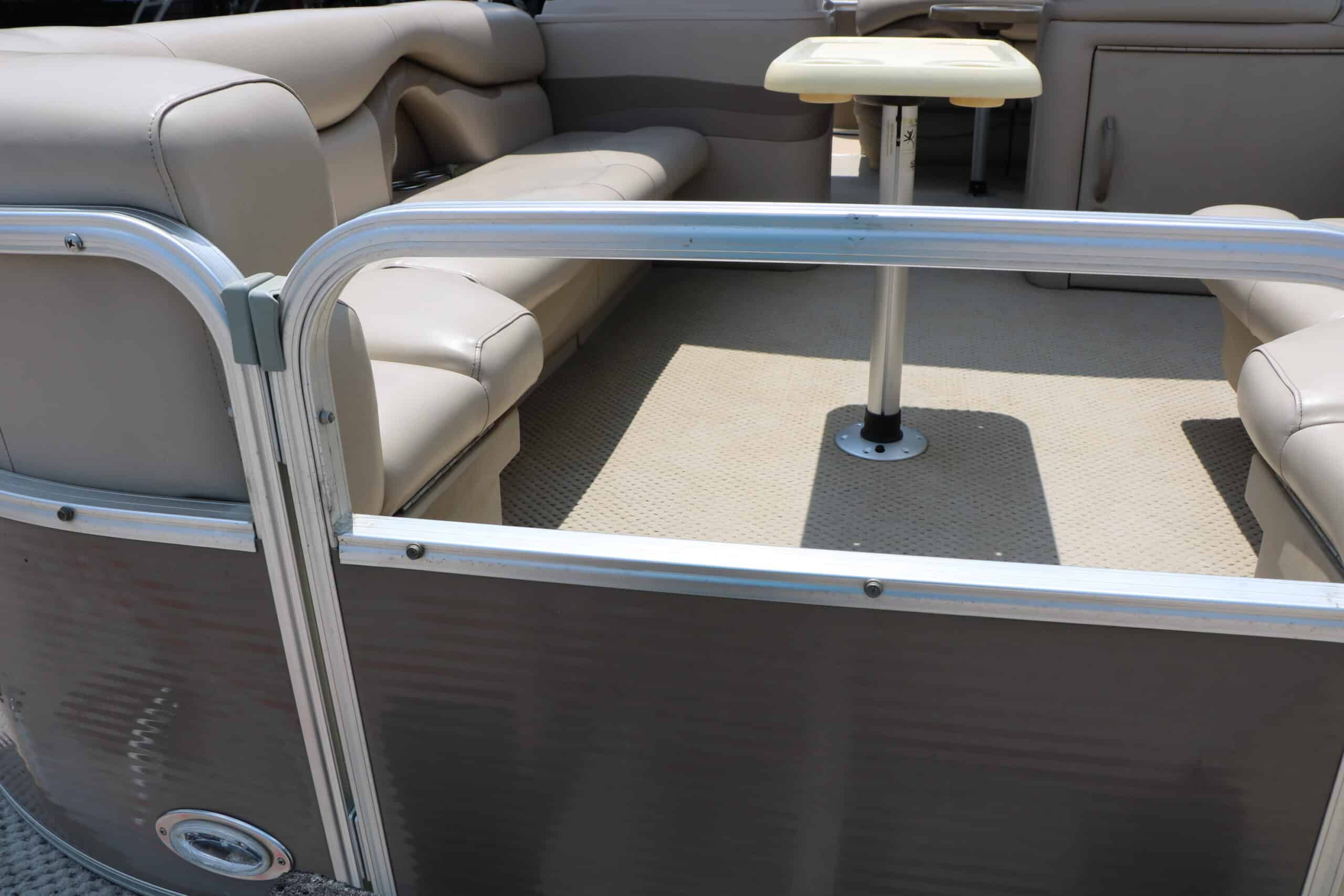 2011 Starcraft Stardeck 226 CRUISE N FISH - 14