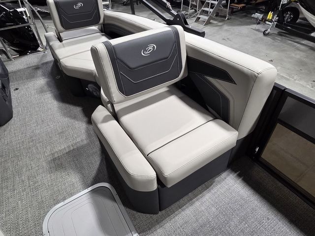 2026 BARLETTA BOATS Cabrio 22M - 15