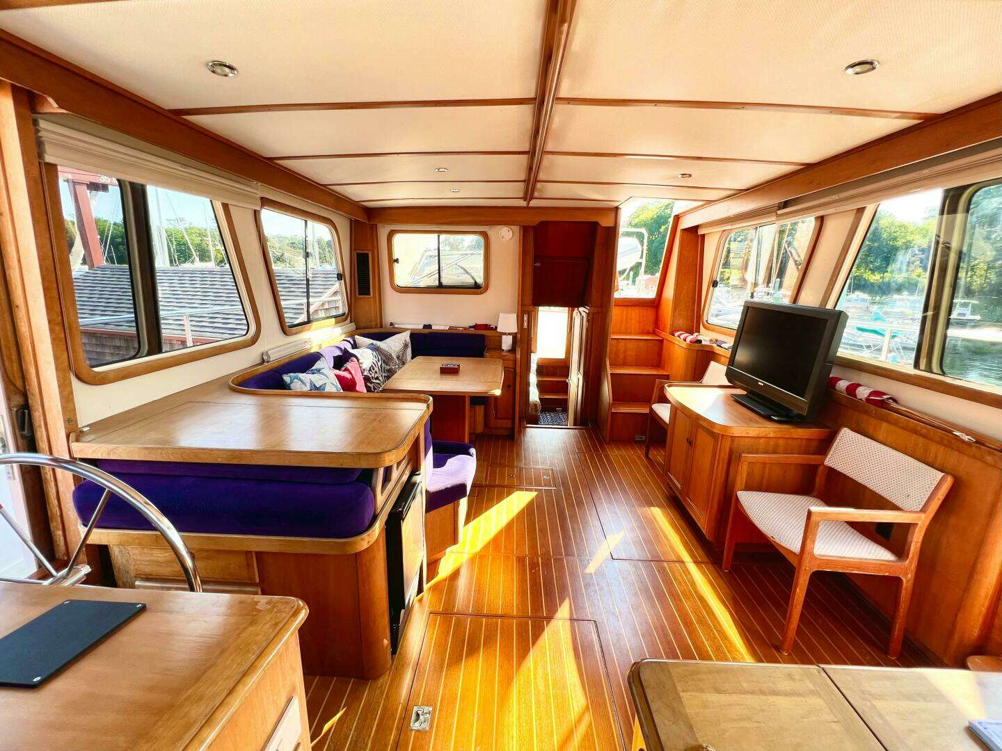 2001 Sabre Sabreline 47 - Image 12