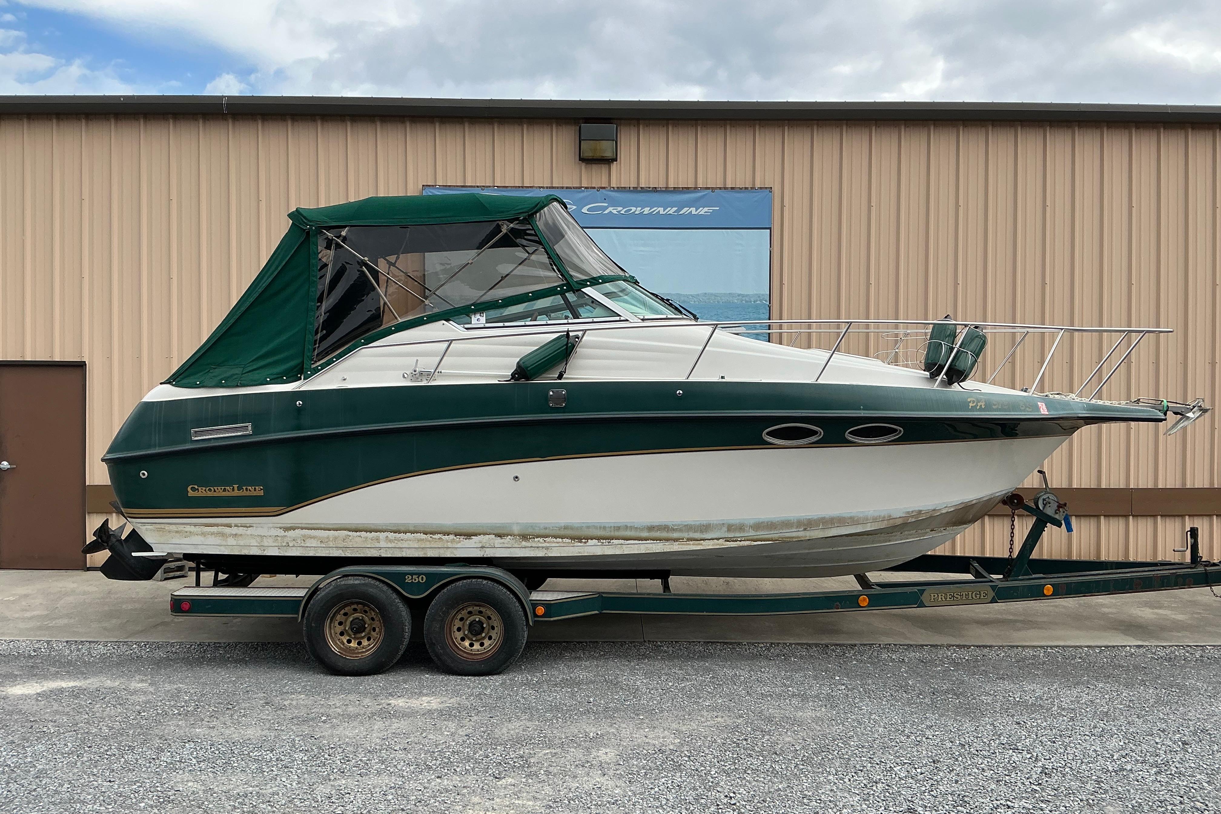 1996 Crownline 250 CR