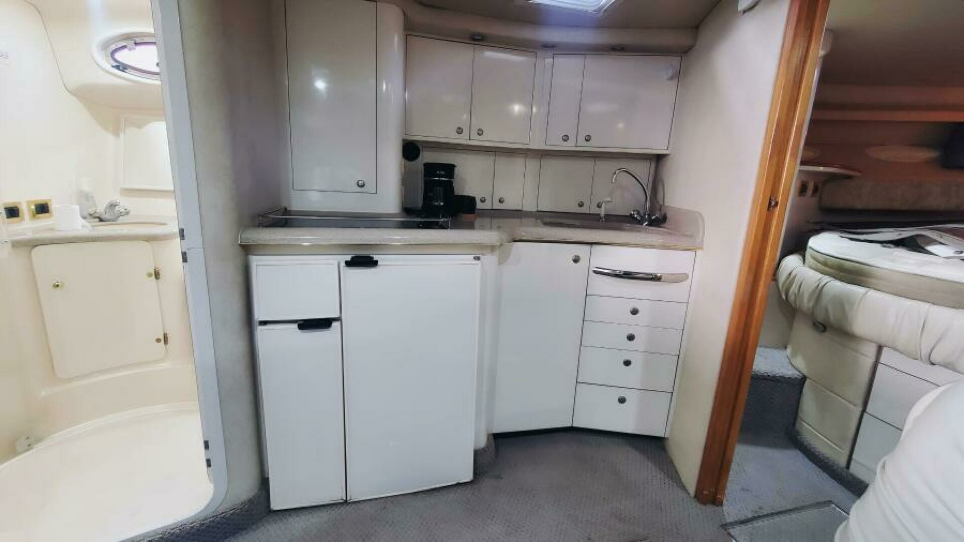 1997 Sea Ray 370 - Image 17