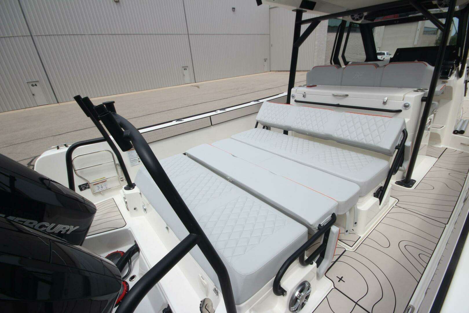 2025 Zodiac X10CC Twin Mercury 400's w/ Joystick - Image 16