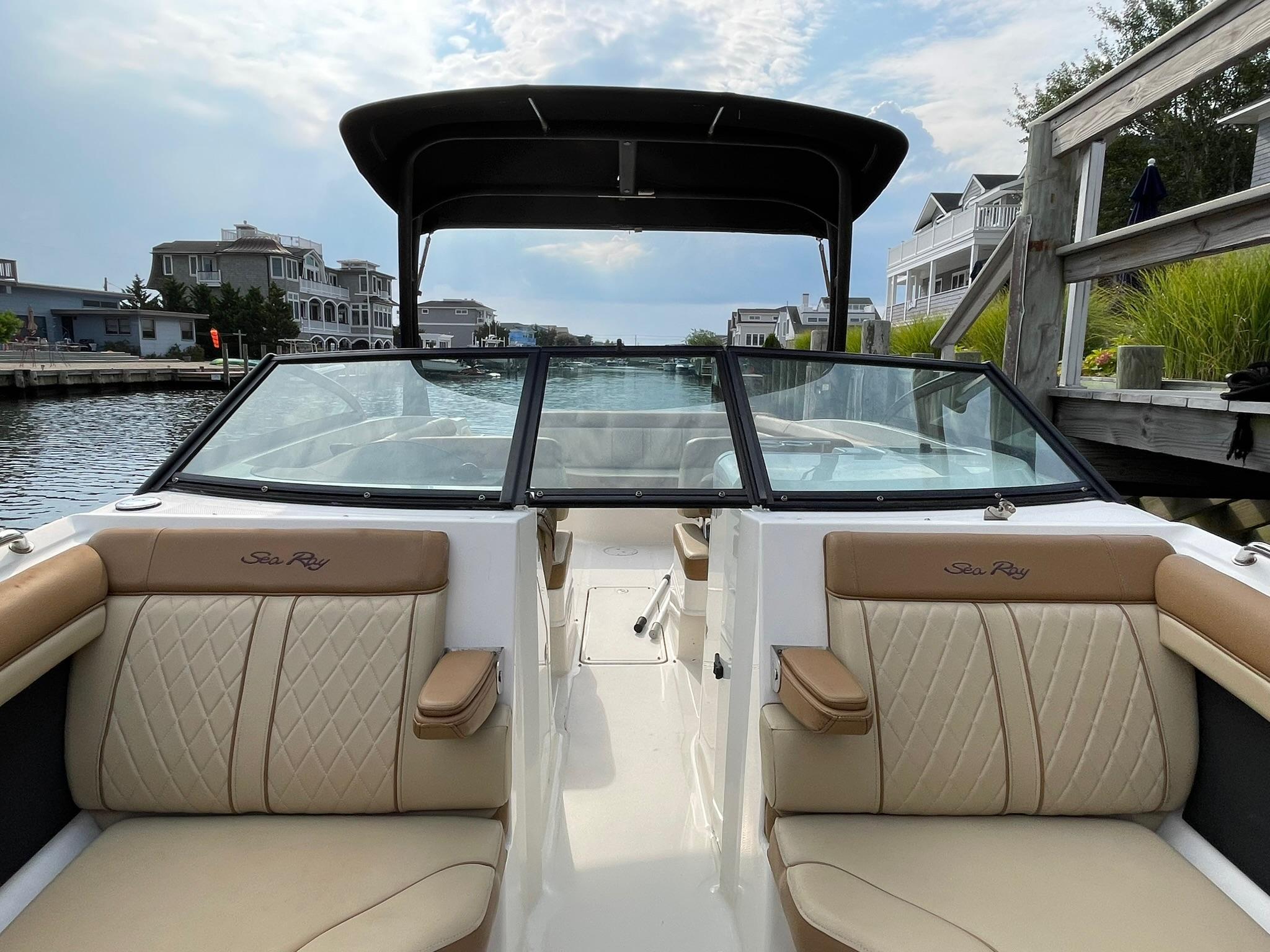 2015 Sea Ray 270 Sundeck - 4