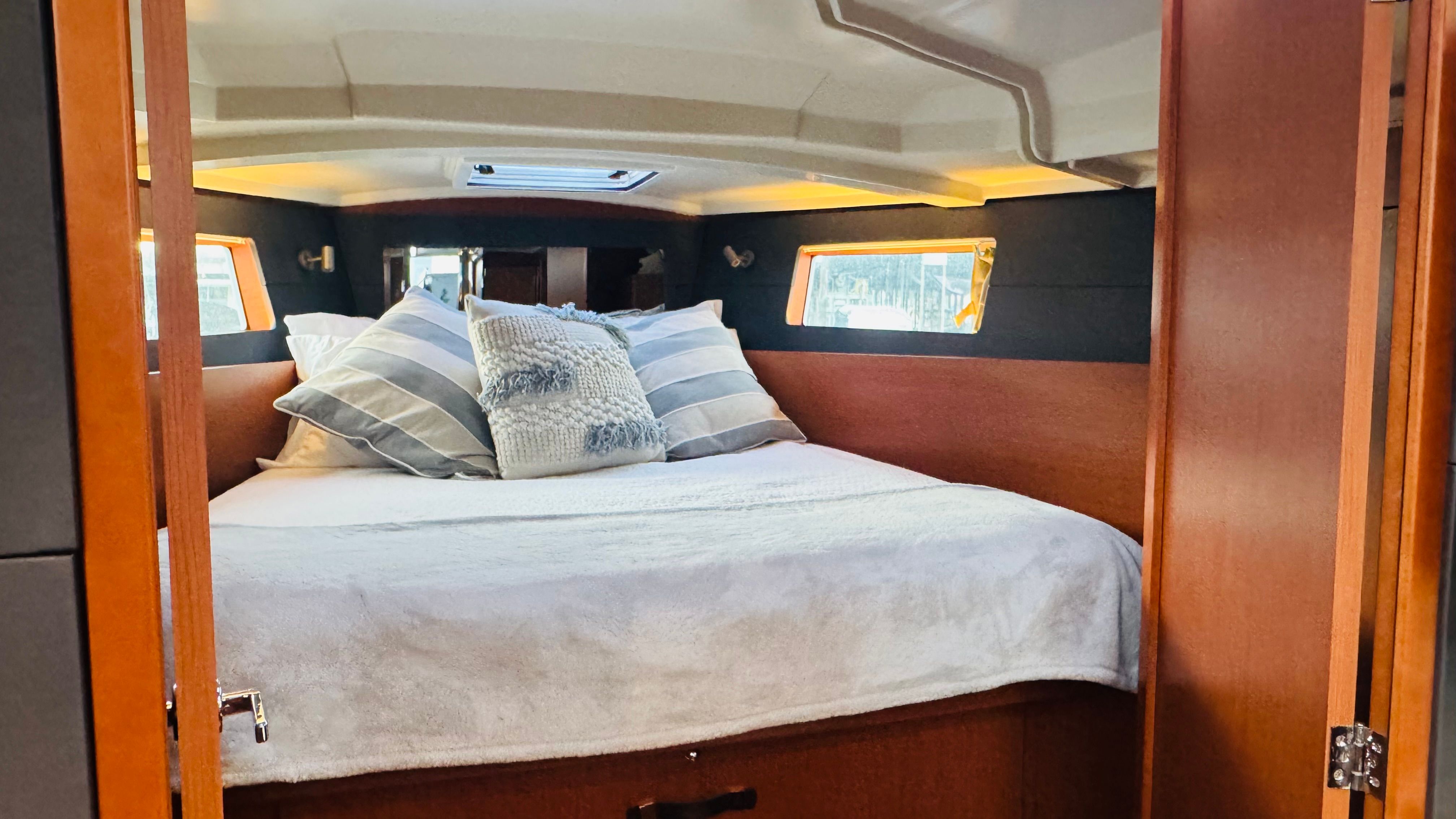 2018 Beneteau Oceanis 41.1 - 12