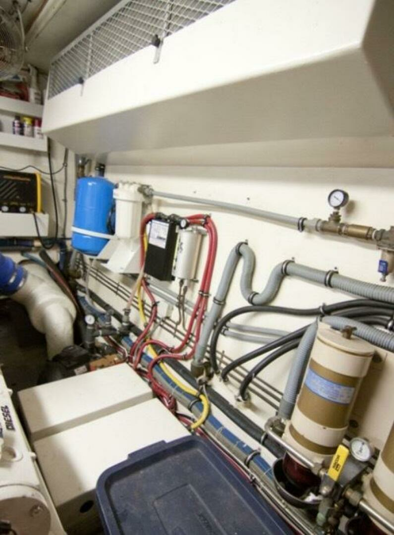 1994 Hatteras 70 Cockpit Motor Yacht - Image 71